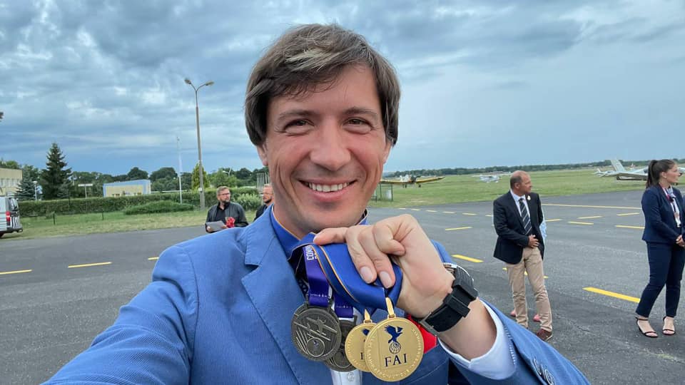 Новый абсолютный Чемпион мира по высшему пилотажу 2021 Новый абсолютный Чемпион мира по высшему пилотажу 2021